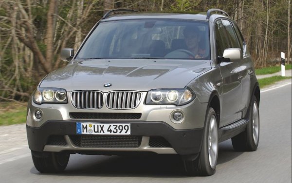 При моделите на Audi се износва втулките на спирачните барабани (100 000 – 150 000 км), а това е опасно, тъй като през тях се подава масло. Съответно се стига до изгаряне на фрикционните дискове. Аналогичен проблем се среща и при скоростната кутия на Discovery 3, въпреки че тя е специално подсилена за всъдеходния модел.
