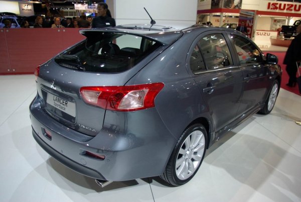 Mitsubishi Lancer Sportback 2009 / Автомобилен салон Париж 2008