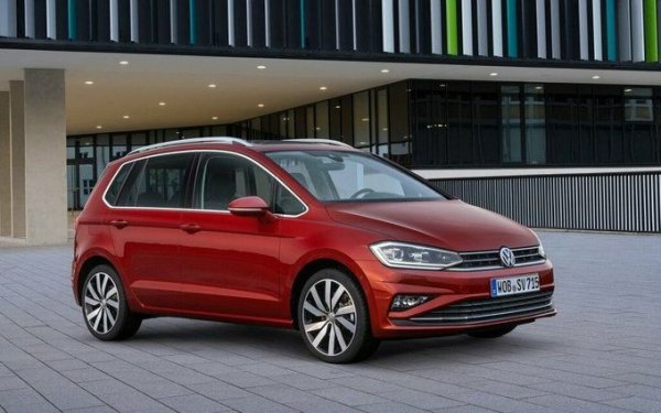 Среден процент проблеми: 4,2%
Среден пробег: 49 000 км
Още когато се казваше Golf Plus, този миниван се представяше доста по-добре от стандартния хечбек Golf, а сега е 26 позиции преди него. При Sportsvan имаше няколко сервизни акции: за подглавниците на предните седалки, заради системата за заключване на задните врати (childlock), и заради дефектни лагери в главините. При TDI двигателите маховикът има склонност да се износва преждевременно и подмяната му е доста скъпа. 