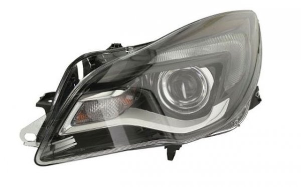 По традиция компонентите за Opel не са нито твърде скъпи, нито съблазнително евтини, и Insignia не прави изключение. Броните и калниците се намират лесно и струват съответно към 200 и около 50-60 лева. 
Повече трябва да се внимава с фаровете в по-високите версии. Тези с автоматични дълги светлини струват около 500 лева парчето, дори да не са оригинални. 
Смяната на предно стъкло също може да е скъпа в зависимост от версията. Обикновено неоригинално стъкло се намира и за стотина лева, но то е без датчиците за автоматичните чистачки и други подобни. Оригиналното излиза към 600 лева. 
