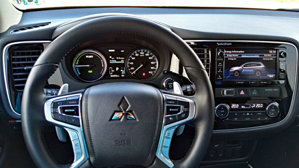 Mistsubishi Outlander PHEV