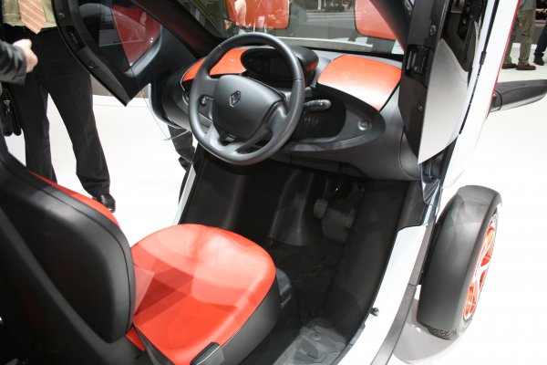 Женева 2012 / Renault Twizy
