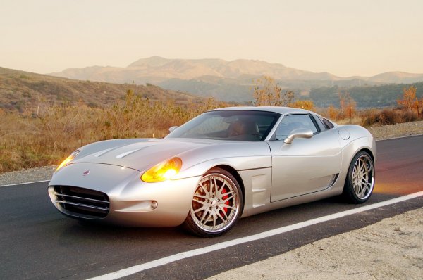 За да модифицират Corvette Z06 в Anteros, на n2a Motors са необходими около три месеца