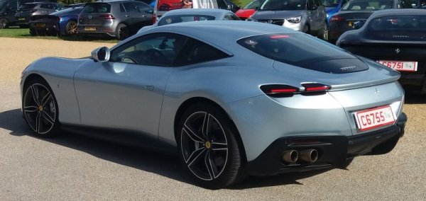 30% спад през 2023 за базираната върху Portofino Roma. Компанията има затруднения и да произведе всички поръчани бройки, особено след огромния интерес към повдигнатия Purosangue. Стартовата цена порасна до около 225,000 евро. 
