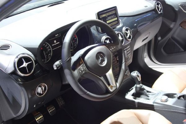 Франкфурт 2011 - Mercedes-Benz B-Class 