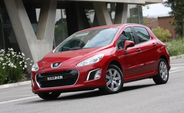 Някои шегаджии твърдят, че с тази кутия, позната с кодовете DP0 и DP2, французите са отмъстили на останалата Европа за Ватерло. Тя е съвместна разработка от края на 90-те години на групите Renault и PSA Peugeot-Citroen, и съответно се среща в почти всички техни модели в последните десетилетия - от Renault Megane II и III до Dacia Sandero и Logan, и от Citroen С4 и С5 до Peugeot 306, 307, 308 и даже 408. 
През 2009 година четиристепенният автомат е модернизиран и получава новия код DP2, а за автомобили с 4х4 задвижване е създадена версията DP8, с ъглов редуктор, който чрез кардан предава въртящия момент на задните колела. 
