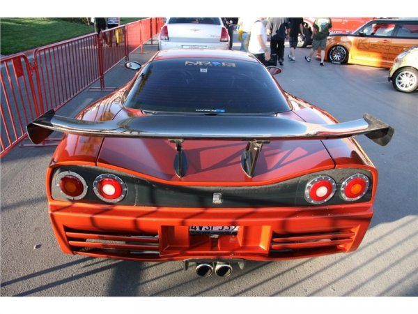 Външно доработена Acura NSX / Honda NSX
