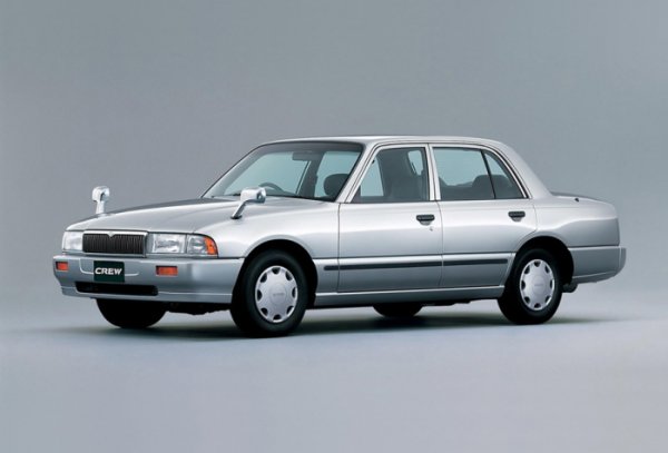 Всъщност, този модел съвсем не е рядък. Среща се доста често по пътищата, но пък само в една страна - Япония. Nissan Crew е произвеждан най-вече за местните таксиметрови компании. В частни ръце той практически не попада, поради което е много трудно да го зърнете на друго място. Моделът се сглобява от 1993 до 2009 г.
