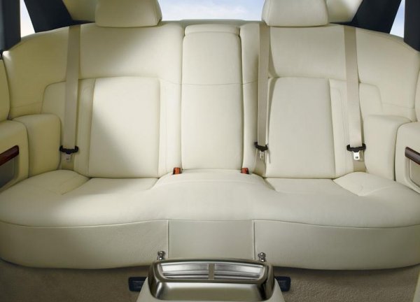 Rolls-Royce Ghost 2010