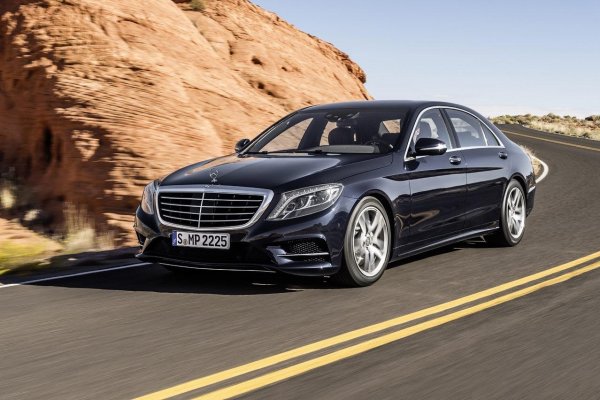 Mercedes S-Class дебютира в Хамбург
