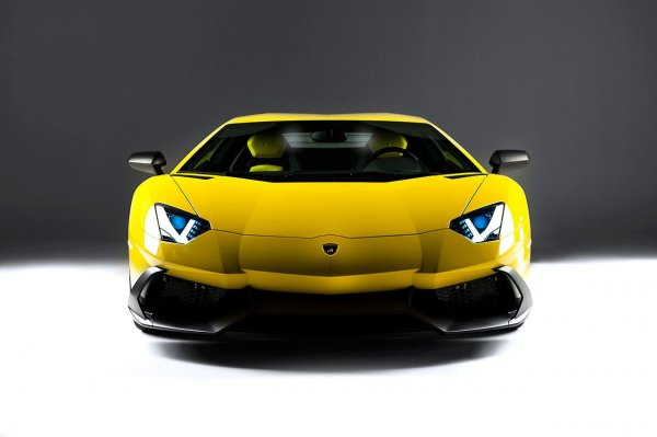 Aventador LP720-4