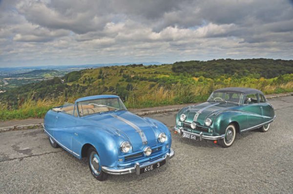 Направете кола в американски стил и тя ще се хареса на американците. Поне така би трябвало да бъде, но в случая не се получи. Този автомобил е произведен от британци, задвижван е от слаб (поне по стандартите на САЩ) четирицилиндров двигател и струва колкото приличен Chevy. Това, което шефът на Austin - Леонард Лорд, не успя да разбере с A90 Atlantic, беше, че британският дух – от ексцентричността на свободния дух на MG до лукса от дърво и кожа на Jaguar, беше това, което привличаше хората в САЩ.

Atlantic вероятно щеше да се продаде добре на заблудени британски купувачи с повече пари, отколкото вкус, но идеята само за износ означаваше, че този автомобил беше изпратен но хара, които се ужасяваха от външния му вид с три фара и винилов покрив.