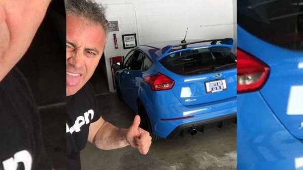 Това, което следва определено е дълъг списък. Но няма как да е иначе, след като популярността на Мат и любовта му към автомобилите дори го доведоха до това, да е водещ на най-гледаното автомобилно шоу в света &ndash; Top Gear, където американецът се задържа три години (от 2016 до 2019). И към факта, че е бил звезда в един от най-популярните ТВ сериали, бил е водещ на най-голямото автомобилно предаване и жените все още са луди по него (макар да е над 50-те), може да да добавим само едно &ndash; впечатляващата му автомобилна колекция:

930 Porsche 911
964 Porsche 911
2011 Porsche 911 GT2 RS (едно от 500 произведени)
Porsche 911 Carrera 4 GTS
996 Porsche 911 Turbo S
Ferrari 360 Modena
Ferrari 458 Italia
Fiat X1/9
1973 De Tomaso Pantera
1985 Nissan Pickup
1978 Chevrolet Blazer
Mercedes-Benz ML63 AMG
Ford Focus RS