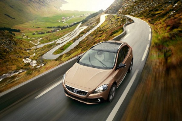 V40 Cross Country