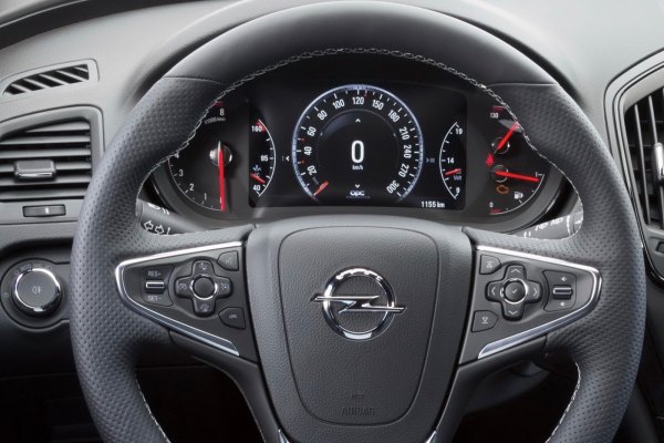 Opel Insignia OPC