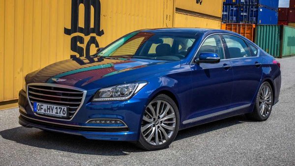 Години на производство: 2013-2020; среден пробег преди сериозен ремонт - 180 000 км

Първият Genesis G80, известен и като Hyundai Genesis, беше смел новак, който веднага предизвика утвърдените лидери в бизнес класа. Корейците създадоха седан, който беше консервативен по стил, но модерен по дух, лишен от недостатъците, типични за новите модели.
