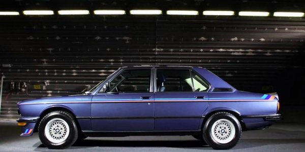 За тези, които считат, че M5 (E28) е прекалено надценен, версията M535i вероятно ще бъде приета по-лесно. Напоследък тя става доста търсена от колекционери, но все още е изгодна сделка на пазара на употребявани коли.