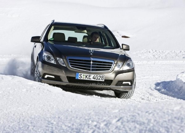 Mercedes-Benz E-Class 4Matic 2010