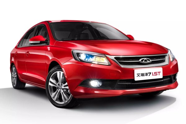 От 2017 г. контролният пакет акции в Lotus принадлежи на концерна Geely, но още преди това британците си сътрудничат с други китайци - Chery. Те бяха сред първите, които осъзнаха, че без компетента помощ от чужбина няма да могат да настигнат конкурентите си - поне не бързо. Затова примамват Джеймс Хоуп, който е работил във всеки от големите американски концерни, за позицията на главен дизайнер и включват австрийската AVL и италианската Ricardo в разработката на двигатели.

Настройките на шасито обаче е поверено на инженерите на Lotus, като първият пълноценен резултат от тези усилия е седанът Chery Arrizo 7, който е качена на конвейера преди почти 10 години. 
