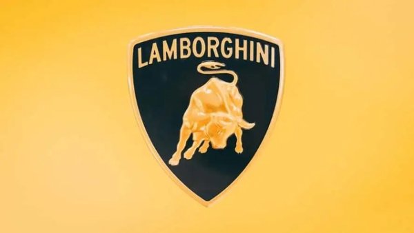 С преминаването на марката към Volkswagen Group, новосъздаденото вътрешно дизайнерско звено Centro Stile възражда класическото черно-златно лого. То е фино модернизирано, а надписът "Lamborghini" вече е интегриран директно върху черния фон.
