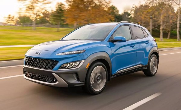 Ръст спрямо 2022: 79%
Продажби през юни: 75
В миналото рядко модел на Hyundai се е озовавал сред най-продаваните в България. Сега в Топ 20 има цели три. Kona почти удвоява резултата си от миналата година, като тук са включени и електрическите версии, и 4 бройки от спортния Kona N.