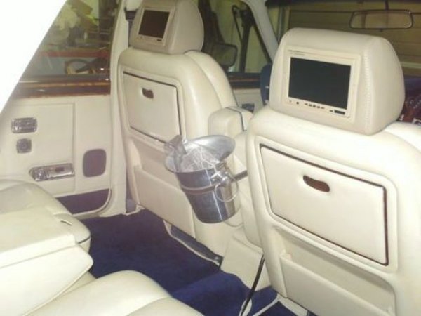 Реплика на Rolls-Royce Phantom от Bentley Turbo RL 