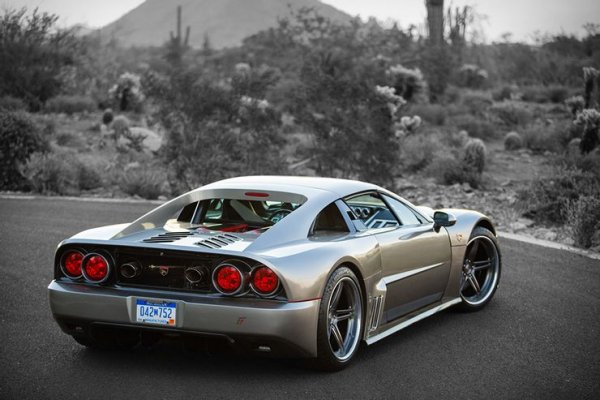 Задвижващият агрегат е построен в партньорство с компанията Lingenfelter Performance Engineering. Автомобилът може да струва от 195 000 до 395 000 долара в зависимост от оборудването.