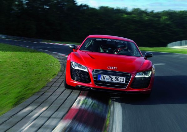 Audi R8 e-tron няма да се произвежда