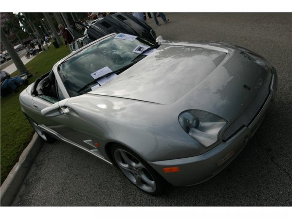 Mangusta е произвждана в ограничена серия от 294 броя, 16 от които предназначени за европейският пазар