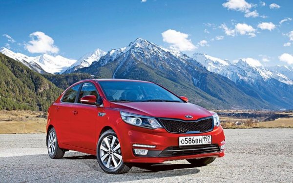 Цилиндровият блок е от алуминий, но има ресурса за половин милион километра пробег. За този период обаче поне веднъж трябва да се смени ангренажната верига, а това изисква доста сериозно разглобяване на двигателя. Атмосферните Gamma мотори са лишени и от хидрокомпенсатори, така че периодично трябва да се регулират клапаните. 
Впрочем всичко това важи за досегашната генерация. От тази година корейците предлагат новото поколение Gamma II, което е вече с доста по-сложно устройство. 
