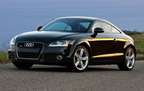 Най-малко дефектиращият модел на Audi, което вероятно е свързано и с относително по-ниския му среден пробег от останалите - в случая 95 000 км (коефициент 10.0).
