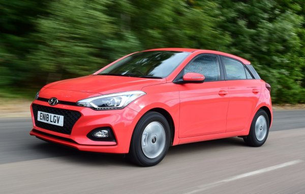 След едва 17-те регистрации през април и 34-те през май корейската марка ускорява темпото и добавя още 88 през юни. 
