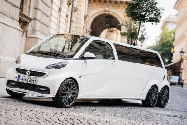 Лимузина Smart ForTwo от немското ателие Limouzine
