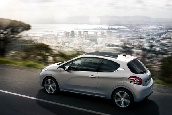 Peugeot 208 Ice Velvet