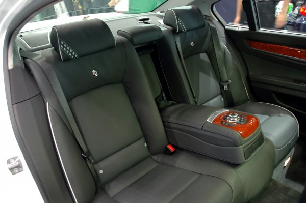 Alpina B7 Bi-Turbo LWB / Токио 2009