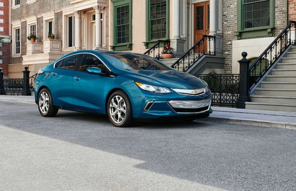 Това е електрическата кола, която губи много от първоначалната си стойност, като това се дължи и на щедрите държавни стимули за покупки. С огромна петгодишна амортизация от 71,2%, това е наистина евтина покупка за тези, които търсят употребявано екологично превозно средство.