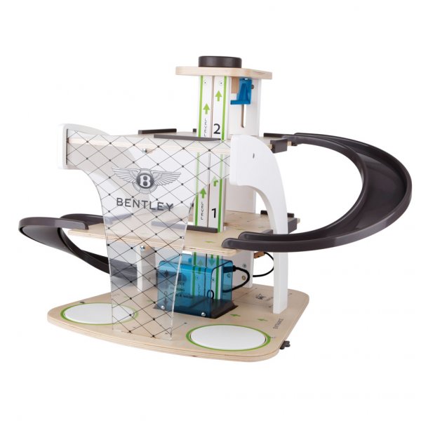 Този гараж-играчка за автомобили се предлага от Bentley, като и в стила на щандовете на британската марка на големите автомобилни изложение. На него децата могат да покажат цялата си колекция от колички, като имат на разположение асансьор с ръчно управление, бензиностанция, автомивка и дори площадка за хеликоптери. При това цената не е чак толкова сериозна – 85 паунда.