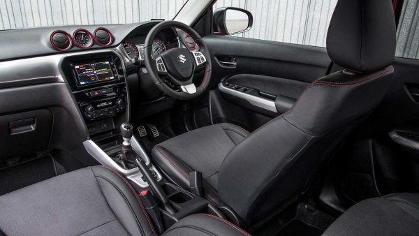 Плюсове - добри маниери на шофиране, просторен и практичен интериор, богато оборудване.

Минуси - високи емисии при някои бензинови модели, дизеловите двигатели могат да бъдат шумни.