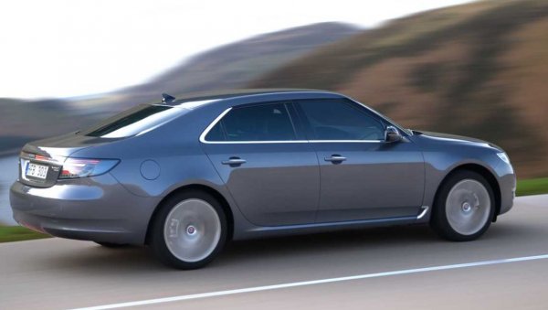 Последният героичен напън на изчезналата вече шведска марка да създаде конкурент на BMW Серия 5 и Mercedes Е-класа. Мей има най-мощния вариант, с 260 конски сили. 
