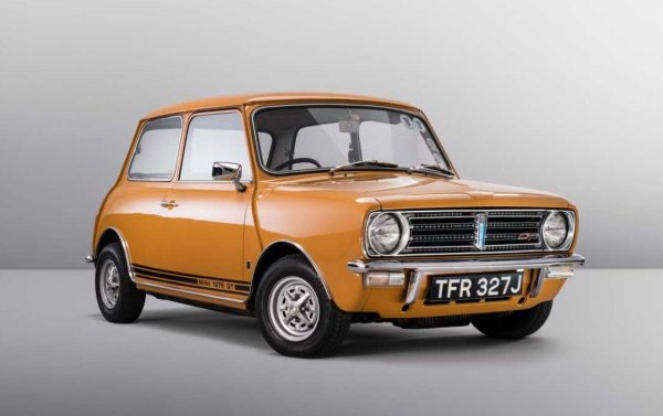 Тази версия от 70-те години не е най-красивото Mini в историята. Според легендата Мей го купил при особено тежък пристъп на махмурлук. 
