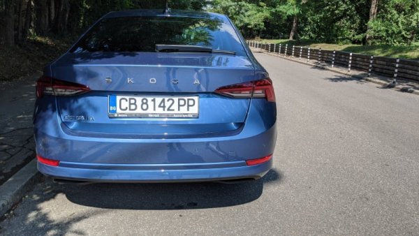 Новото поколение на Octavia, макар и съпроводено от неизбежното увеличение на цените, се приема добре от пазара. През август са регистрирани нови 28 бройки. В сметката са включени 11 автомобила Octavia Scout и 9 - Octavia RS. 
