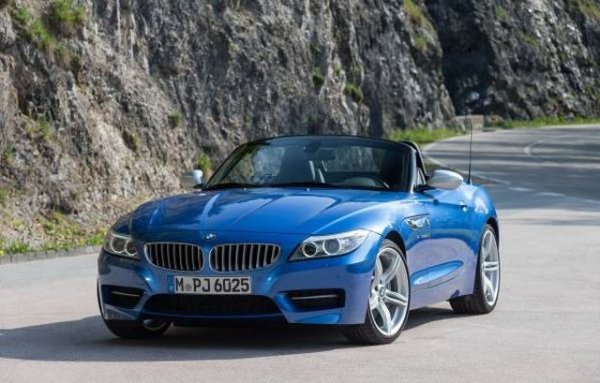 Като се имат предвид високите първоначални цени на много модели на BMW, съчетани с високите разходи за поддръжка и ремонт, е съвсем очевидно защо получаването на чисто нова кола от баварския автомобилен производител не е мъдра инвестиция. BMW Z4 губи 57% за 5 години &ndash; ако като ново през 2016 г. е струвало 66 350 долара, то след този период то се оценява на 28 753 долара. При 10-годишен срок на собственост цената му пада до 19 786 долара, като амортизационен процент се увеличана на 70,18. 