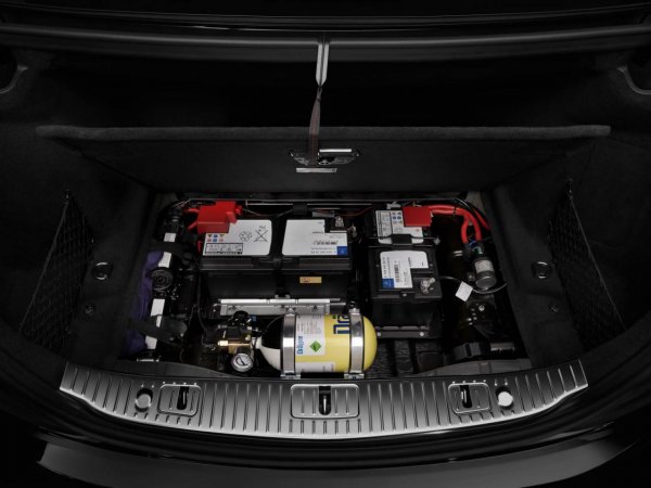 Mercedes-Benz S600 Guard 