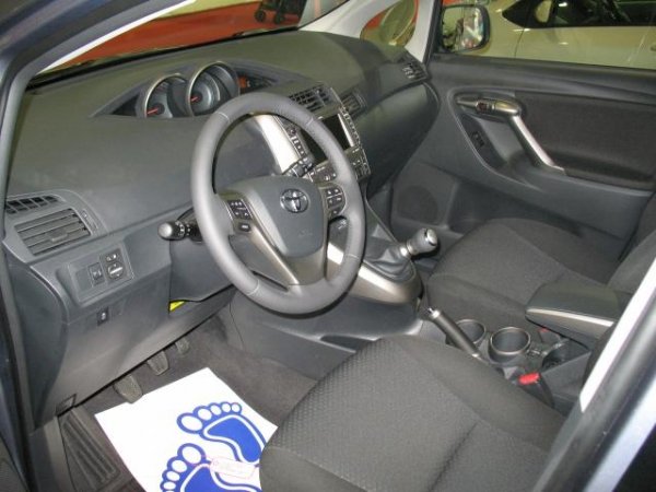 Toyota Verso / Автомобилен салон София 2009