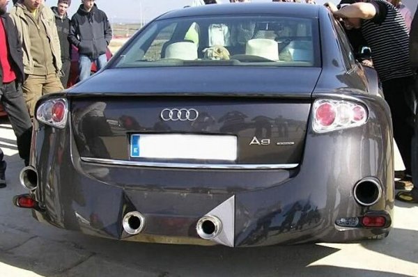 Много хора се изкушават да добавят по нещо към автомобила си - или модерните напоследък протектори за предния капак, или ветробрани на страничните стъкла, или допълнителни лайсни, самоделни спойлери и т. н.. На теория е напълно възможно да се подобри аеродинамиката на серийния модел. Но на практика, без намесата на професионални инженери и аеродинамичен тунел, резултатът в 99.9% от случаите е обратен - вашата намеса увеличава въздушното съпротивление, а това нерядко струва по един литър бензин на 100 км допълнително. 
