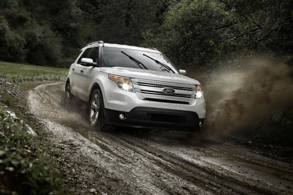 Основни проблеми: турбо двигателят EcoBoost 3.5 Twin-Turbo е ненадежден и скъп за ремонт; водните помпи често излизат от строя, което може да доведе до прегряване на двигателя; висок разход на гориво дори в нормален режим - до 18 л/100 км в града.