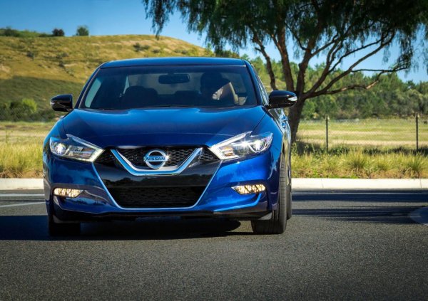 Nissan Maxima 