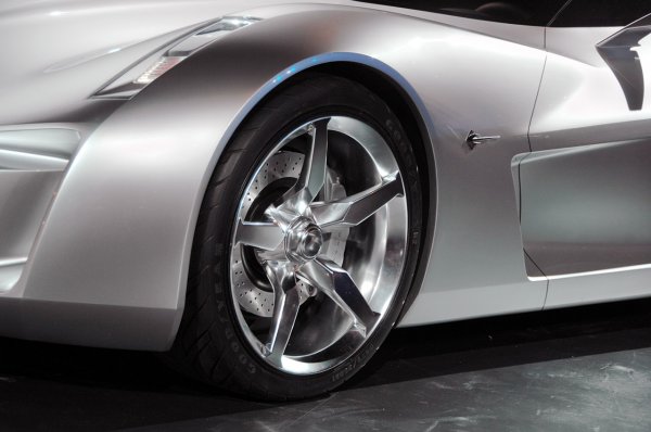 Кадри от представянето на концепцията Corvette Stingray в Чикаго