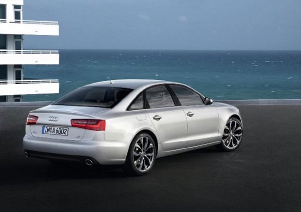 Audi A6, модел 2011 година