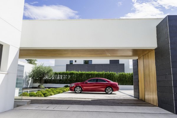 Mercedes-Benz CLA